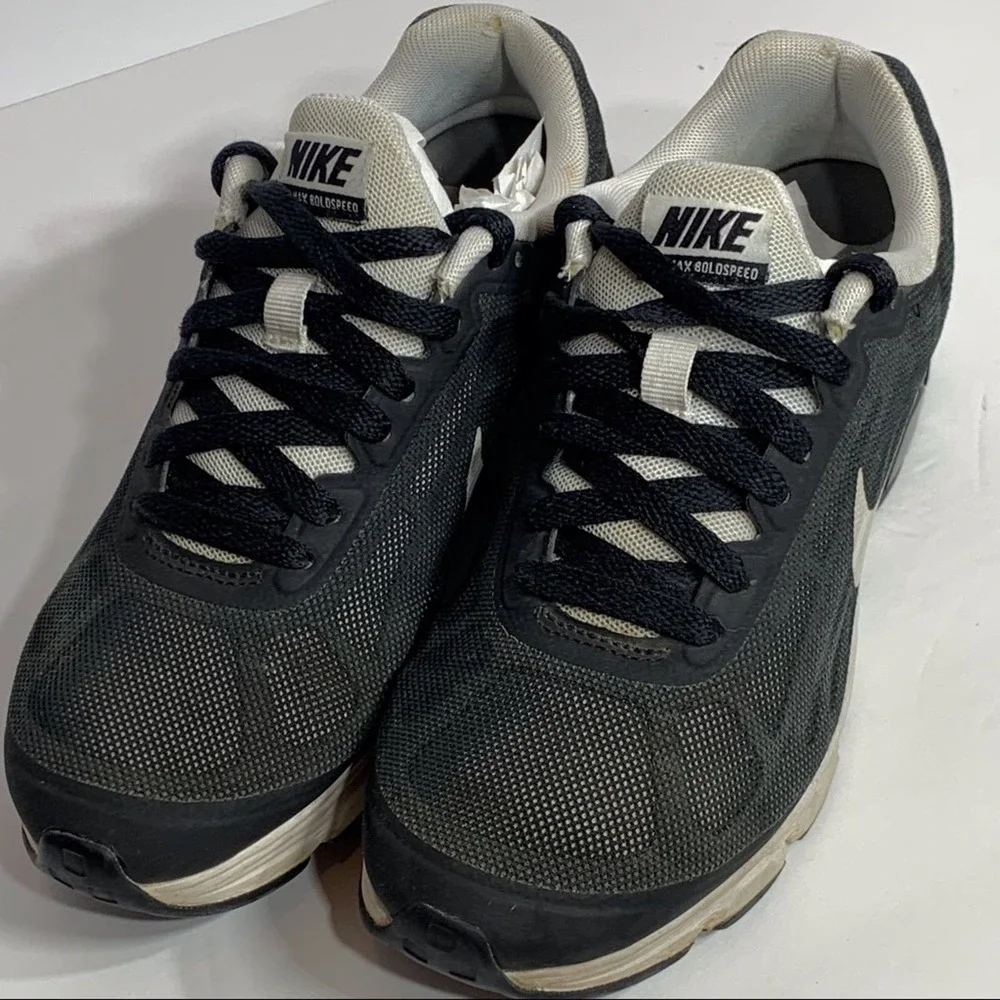 EUC Nike Air Max Boldspeed Tennis Shoe Sneakers Running Shoe‎